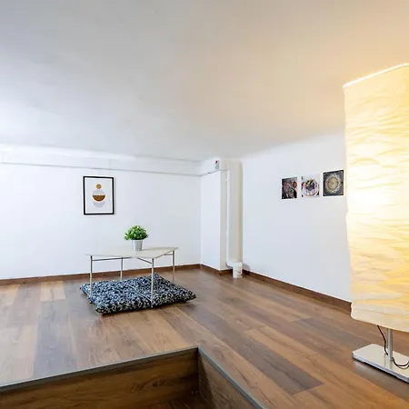 Centrally Located Comfortable *