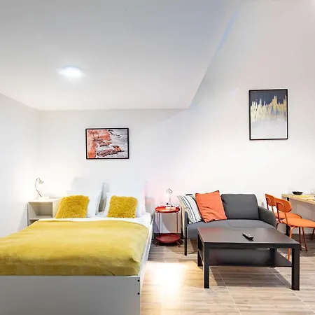 Διαμέρισμα Centrally Located Comfortable *