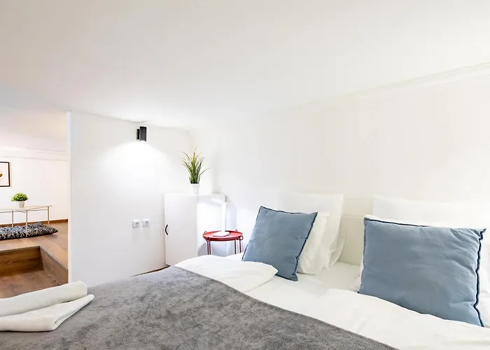 Lejlighed Centrally Located Comfortable *
