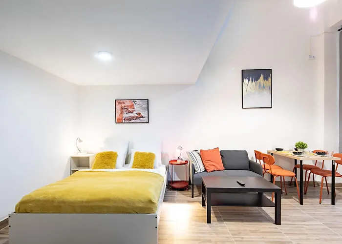 Apartament Centrally Located Comfortable *