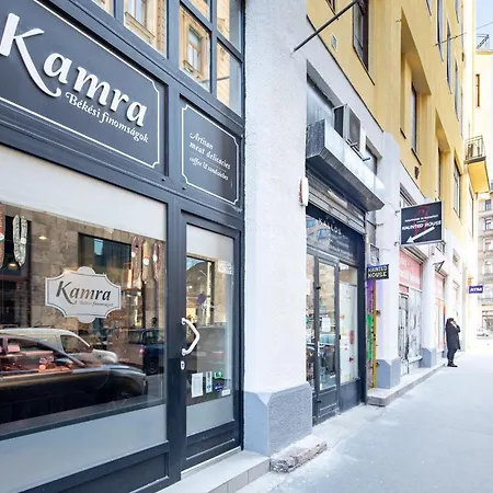 Lägenhet Centrally Located Comfortable Budapest